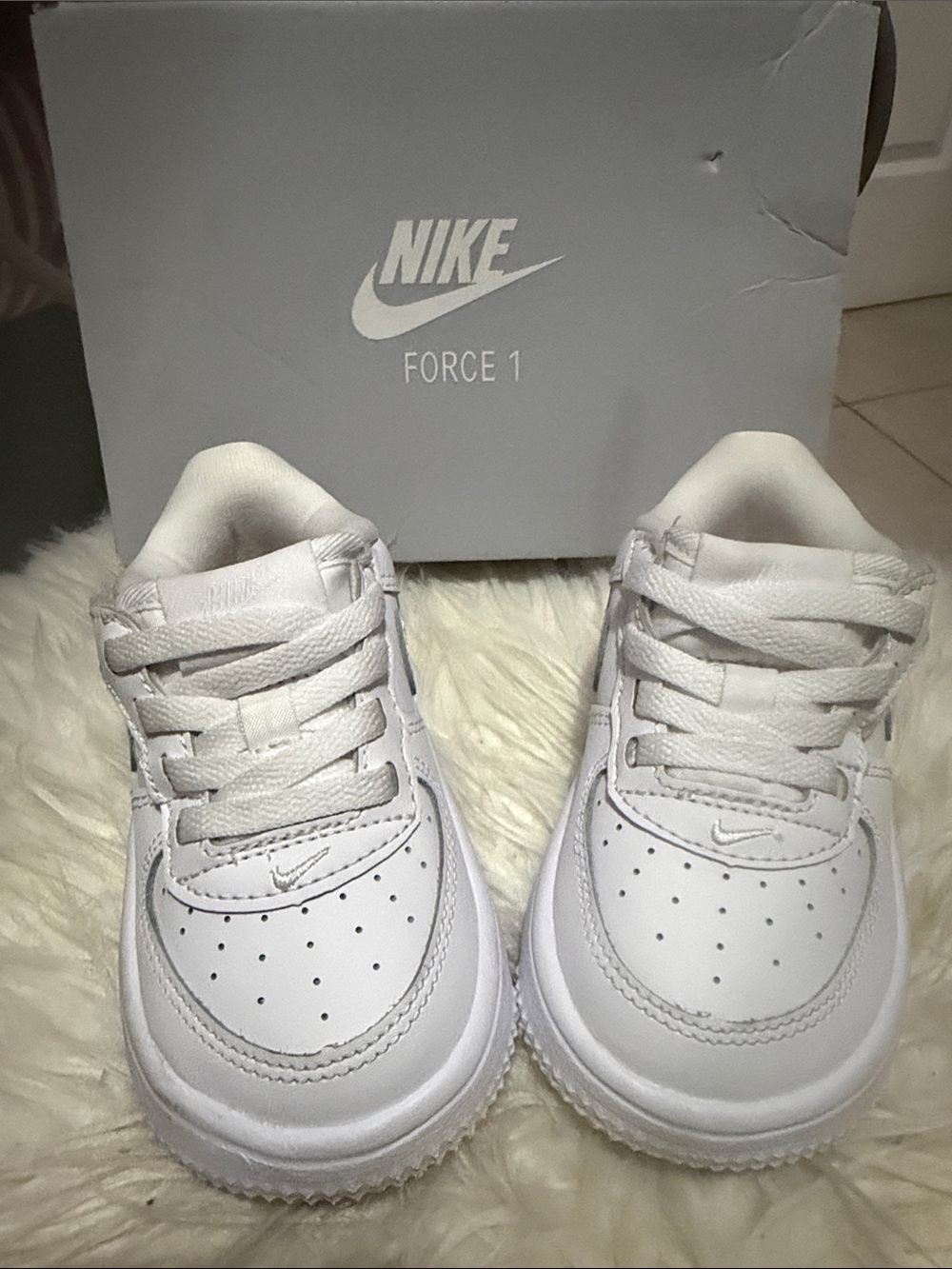 Nike Kids White Low-Top Sneakers